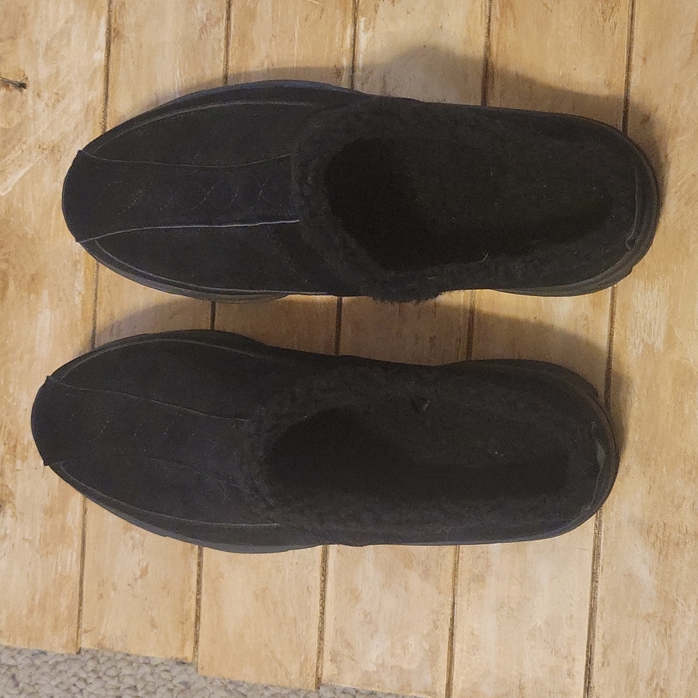Black suede (faux suede), fur lined clogs, 8 Wide
